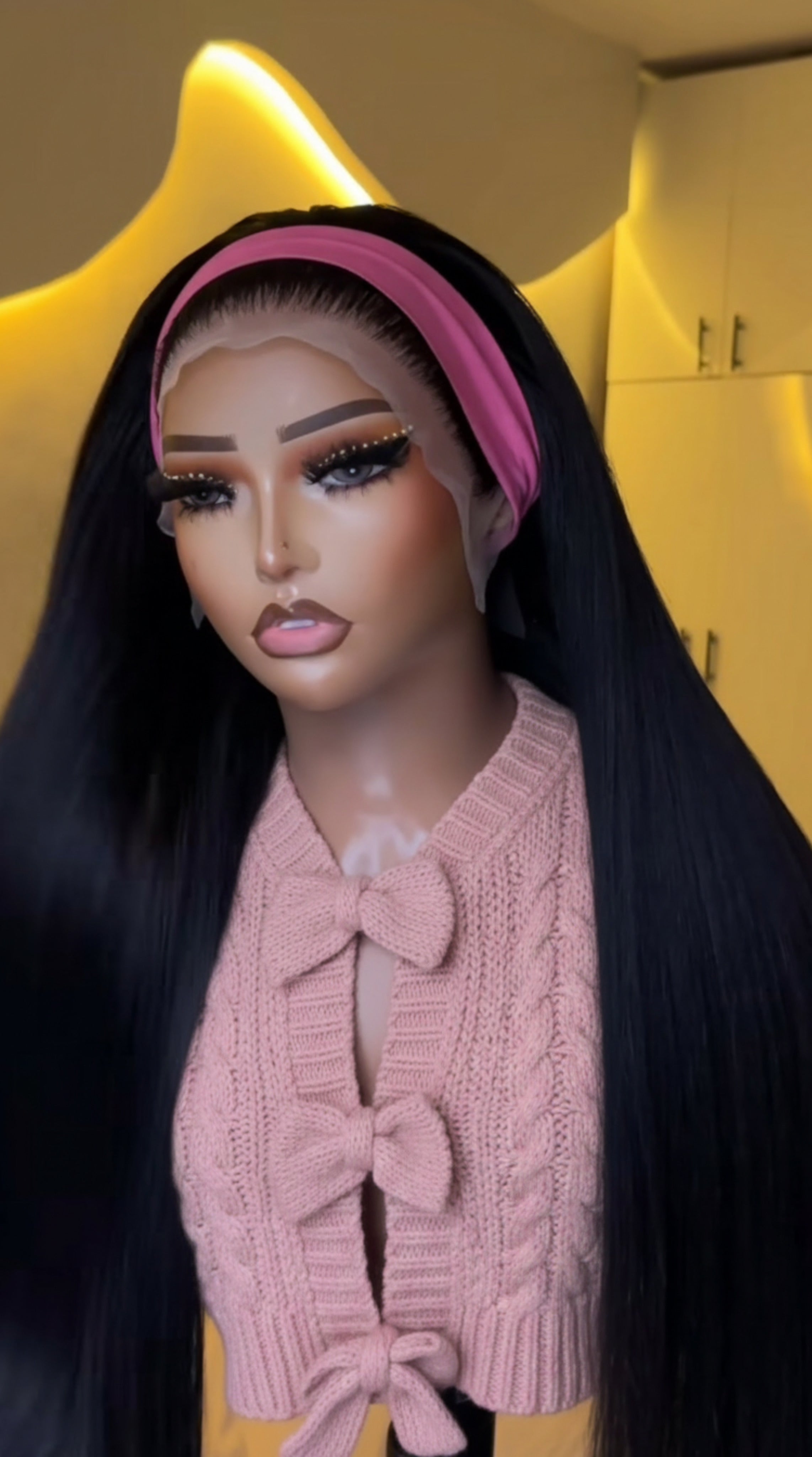 Human Blend - Nessa straight